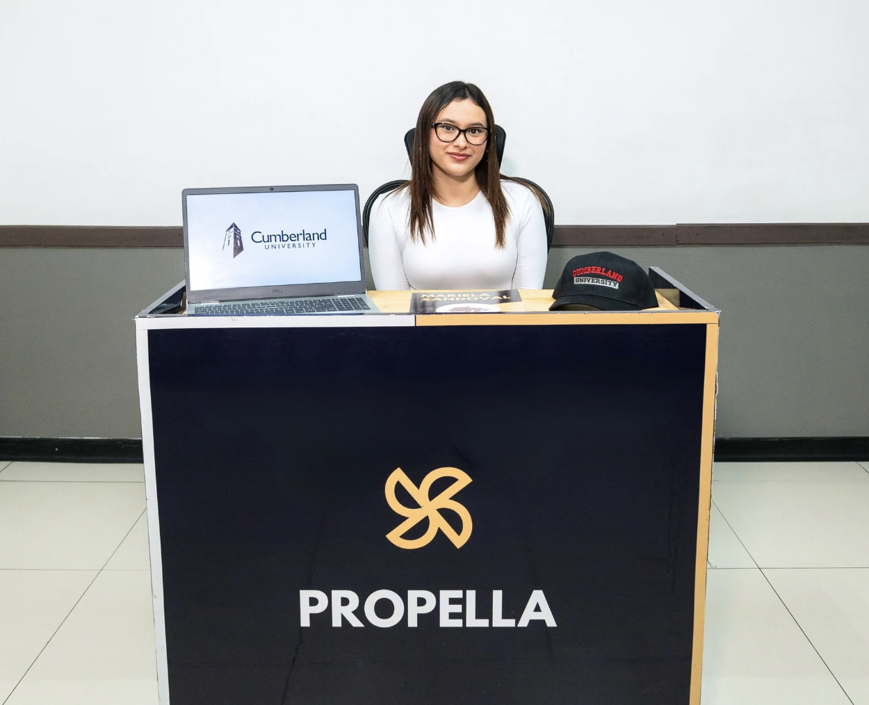 La Porrista Costarricense Mariela Sandoval obtuvo una beca deportiva para estudiar Sports Management en Cumberland University