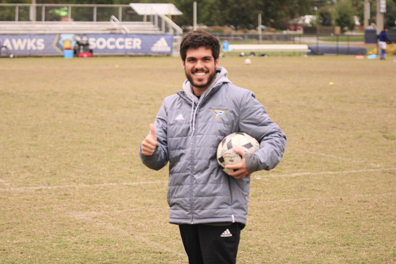 Josué Fernández: del campo de juego al cuerpo técnico