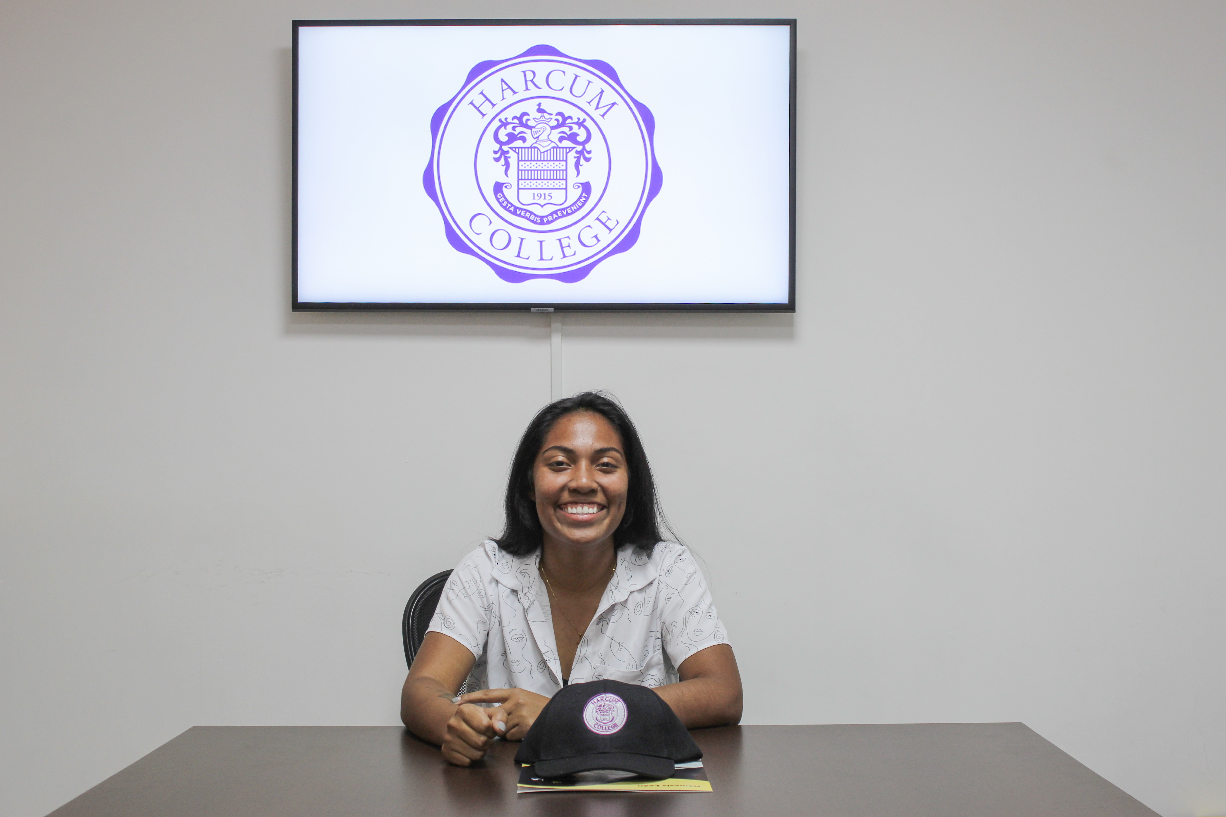 Némesis León, la joven boruca que estudiará en Estados Unidos